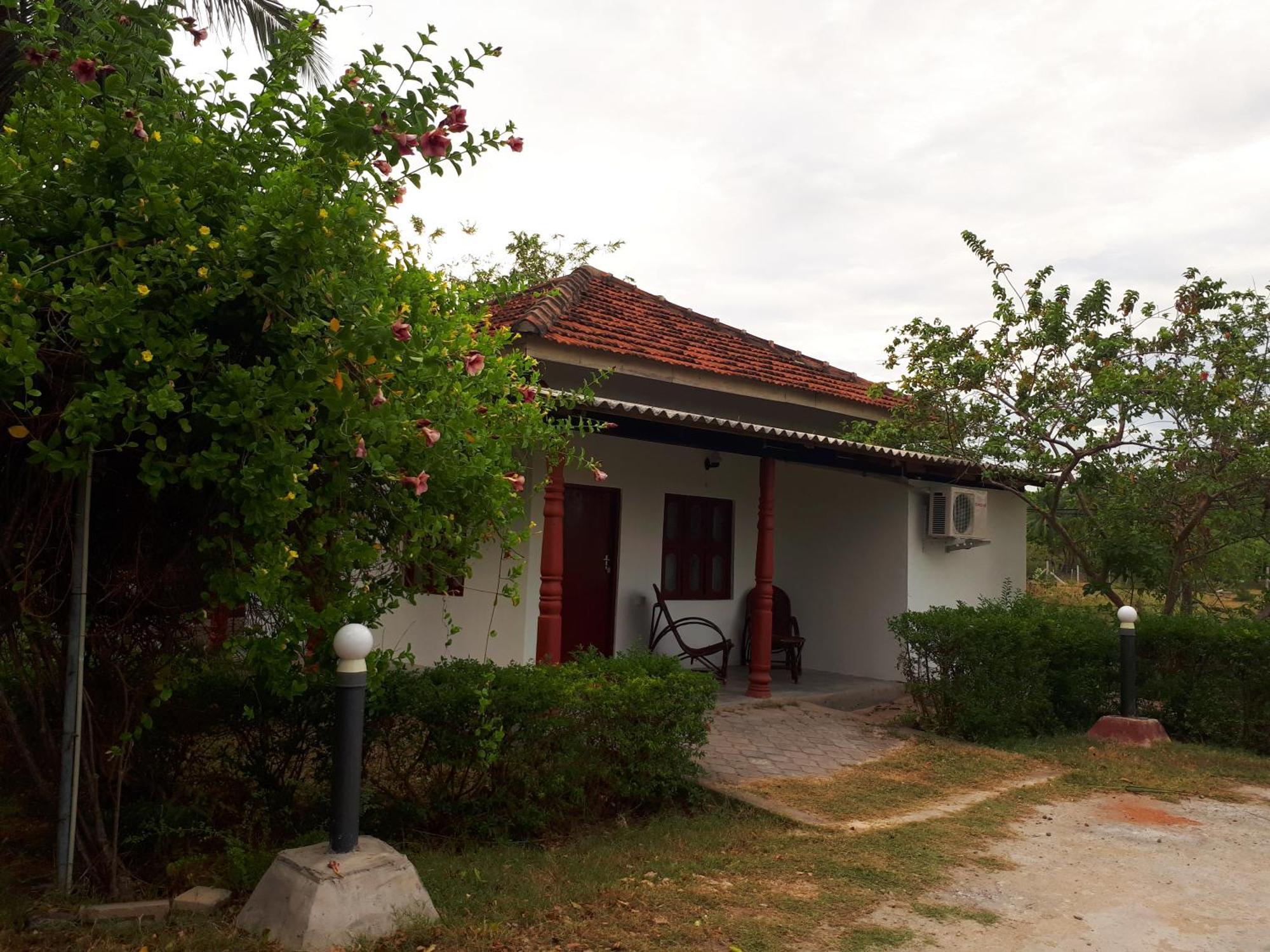 Ahsram Accommodations Passikudah Экстерьер фото